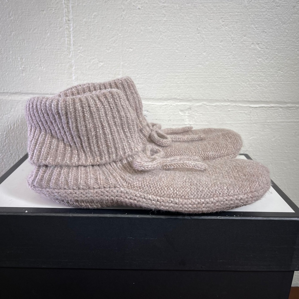 Bombas Gripper Pink Bow Slipper Bootie Cozy Hybrid Slipper Pull On Women Size M